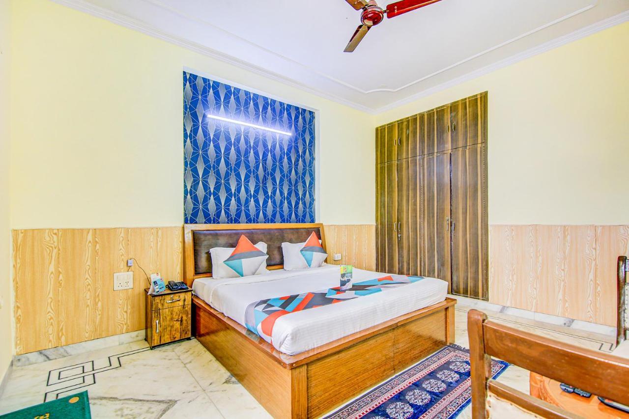 Hotel Fabexpress Royal Ashray Noida Esterno foto