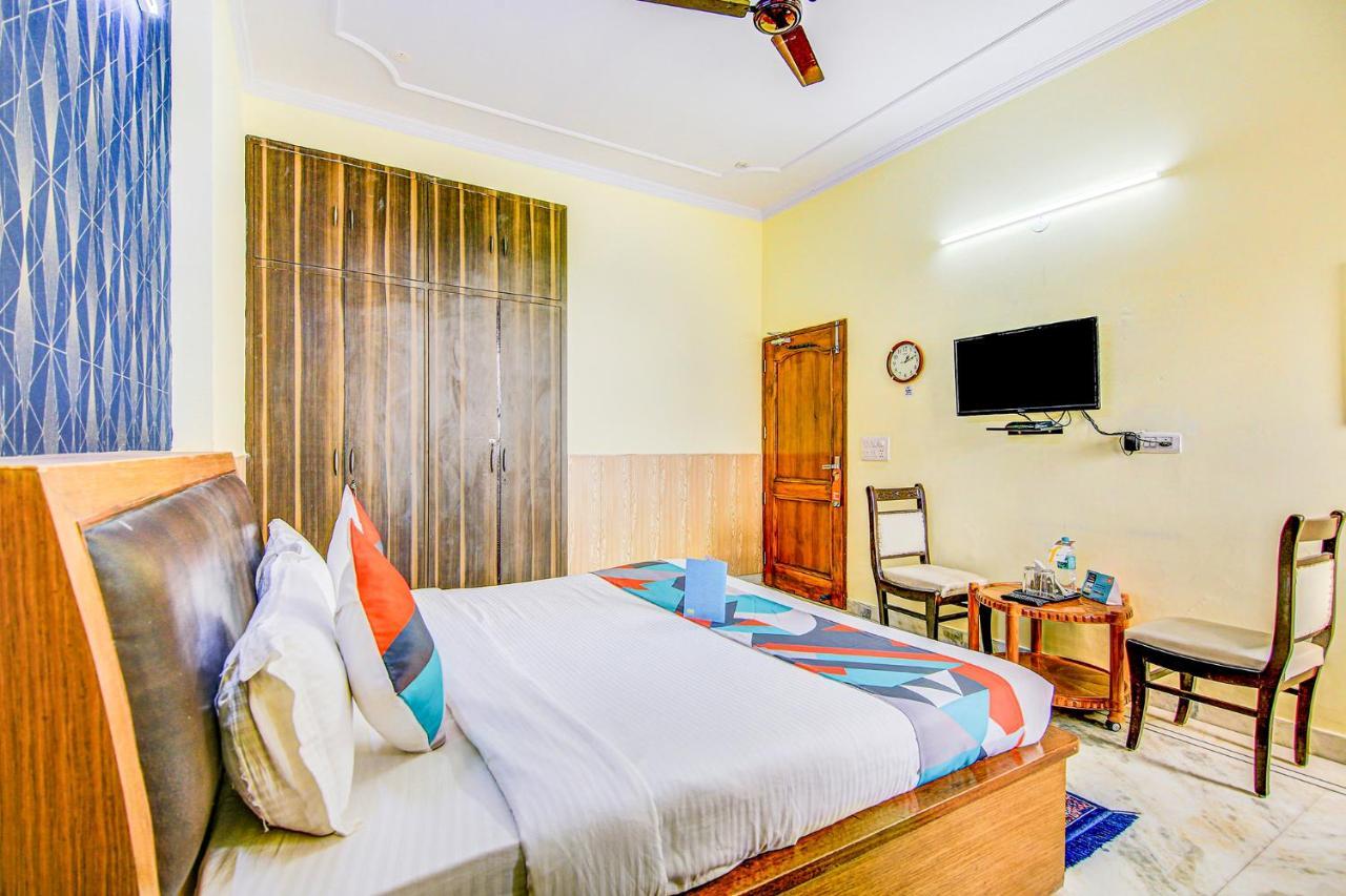Hotel Fabexpress Royal Ashray Noida Esterno foto