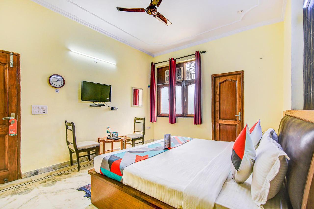 Hotel Fabexpress Royal Ashray Noida Esterno foto