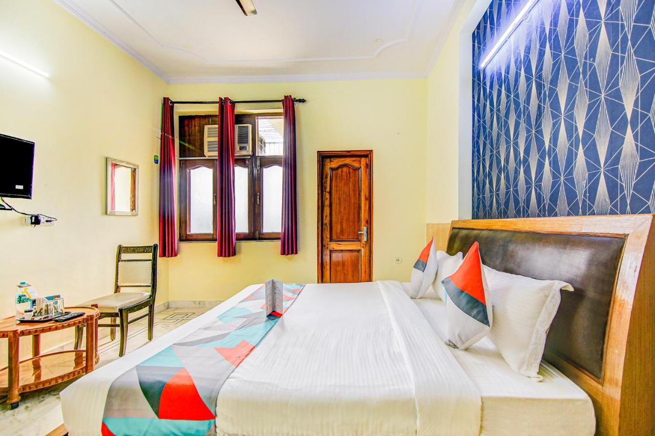 Hotel Fabexpress Royal Ashray Noida Esterno foto