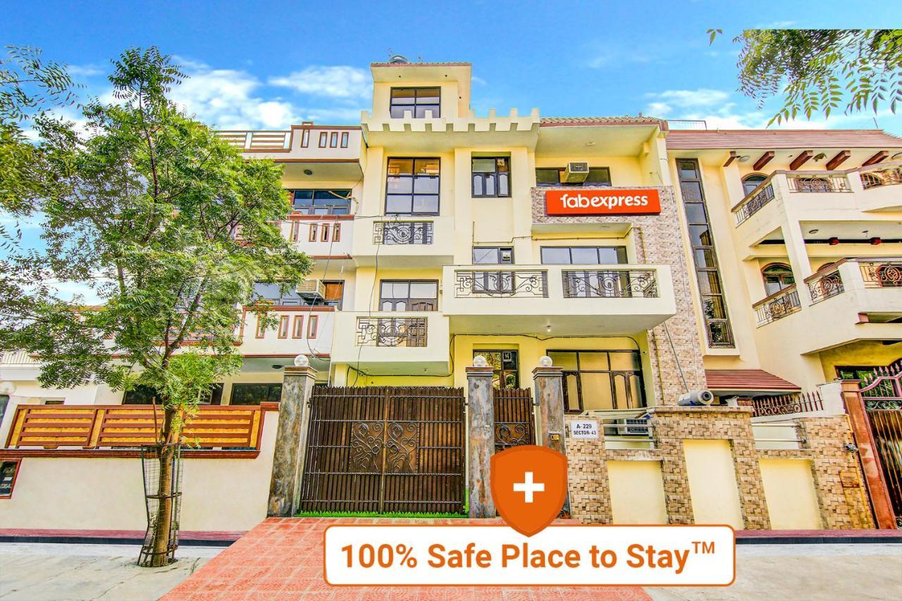 Hotel Fabexpress Royal Ashray Noida Esterno foto
